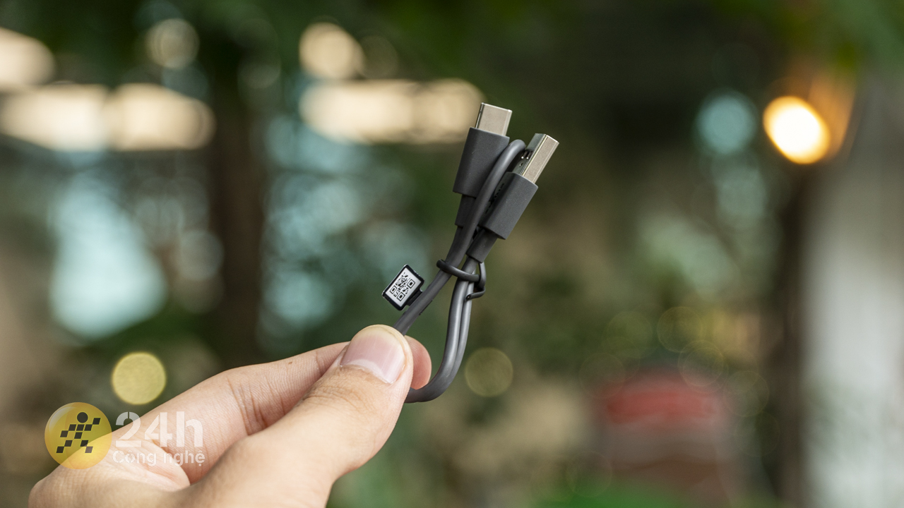 Thêm phần dây cáp USB-C.