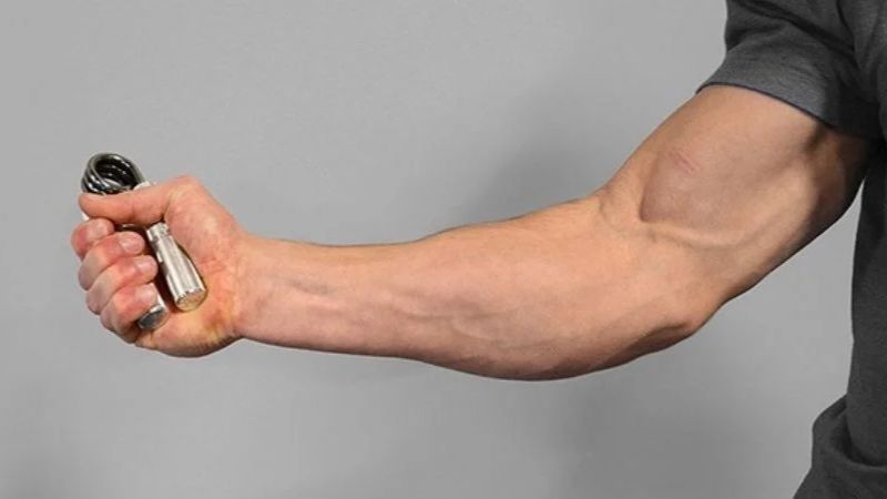 Hít xà đơn hỗ trợ tăng cường sức mạnh của bàn tay Hít xà đơn hỗ trợ tăng cường sức mạnh của bàn tay