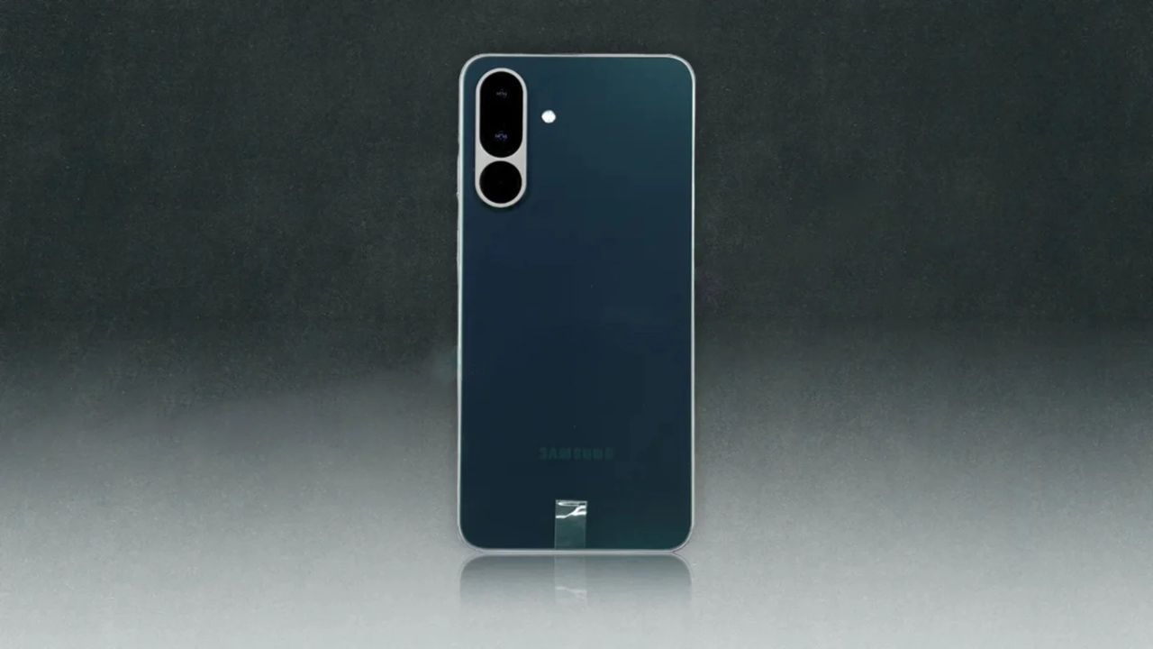 Samsung Galaxy F16 5G lộ diện với thiết kế mới mẻ, chip mạnh hơn và ba camera sau Samsung Galaxy F16 5G lộ diện với thiết kế mới mẻ, chip mạnh hơn và ba camera sau