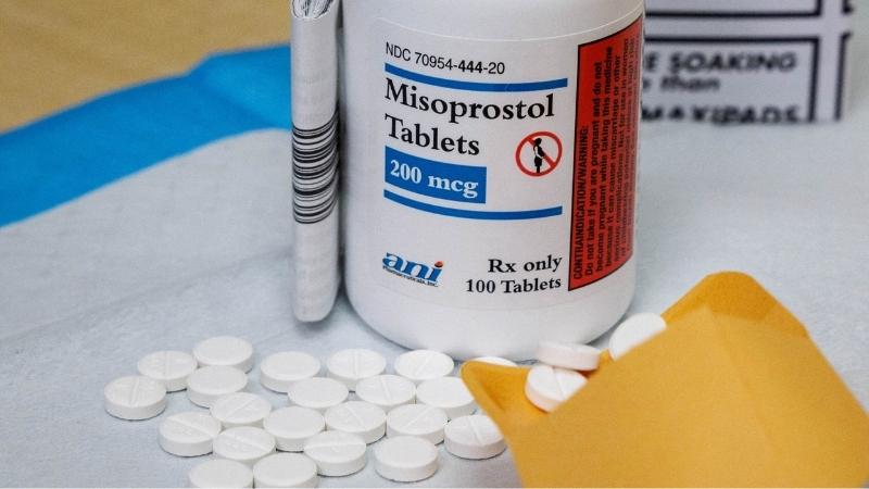 Misoprostol là một dẫn xuất tổng hợp của prostaglandin E1 Misoprostol là một dẫn xuất tổng hợp của prostaglandin E1