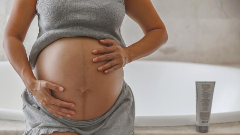 Misoprostol được sử dụng để khởi phát chuyển dạ cho thai đủ tháng Misoprostol được sử dụng để khởi phát chuyển dạ cho thai đủ tháng