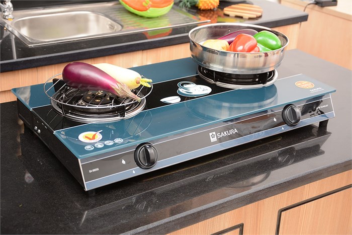 Bếp ga đôi Sakura SA-692SG sang trọng, tinh tế, bền bỉ và hỗ trợ nấu ăn nhanh, tiết kiệm ga