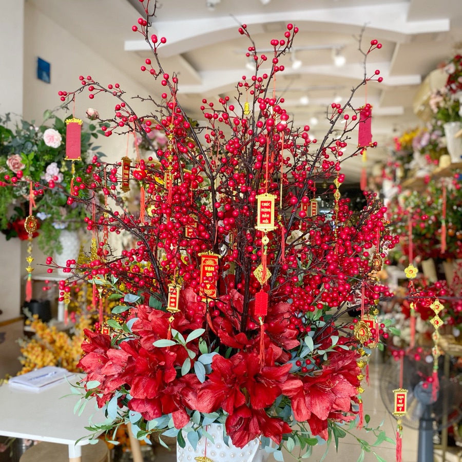 Mẫu cắm đào đông đẹp trang trí Tết dạng toả