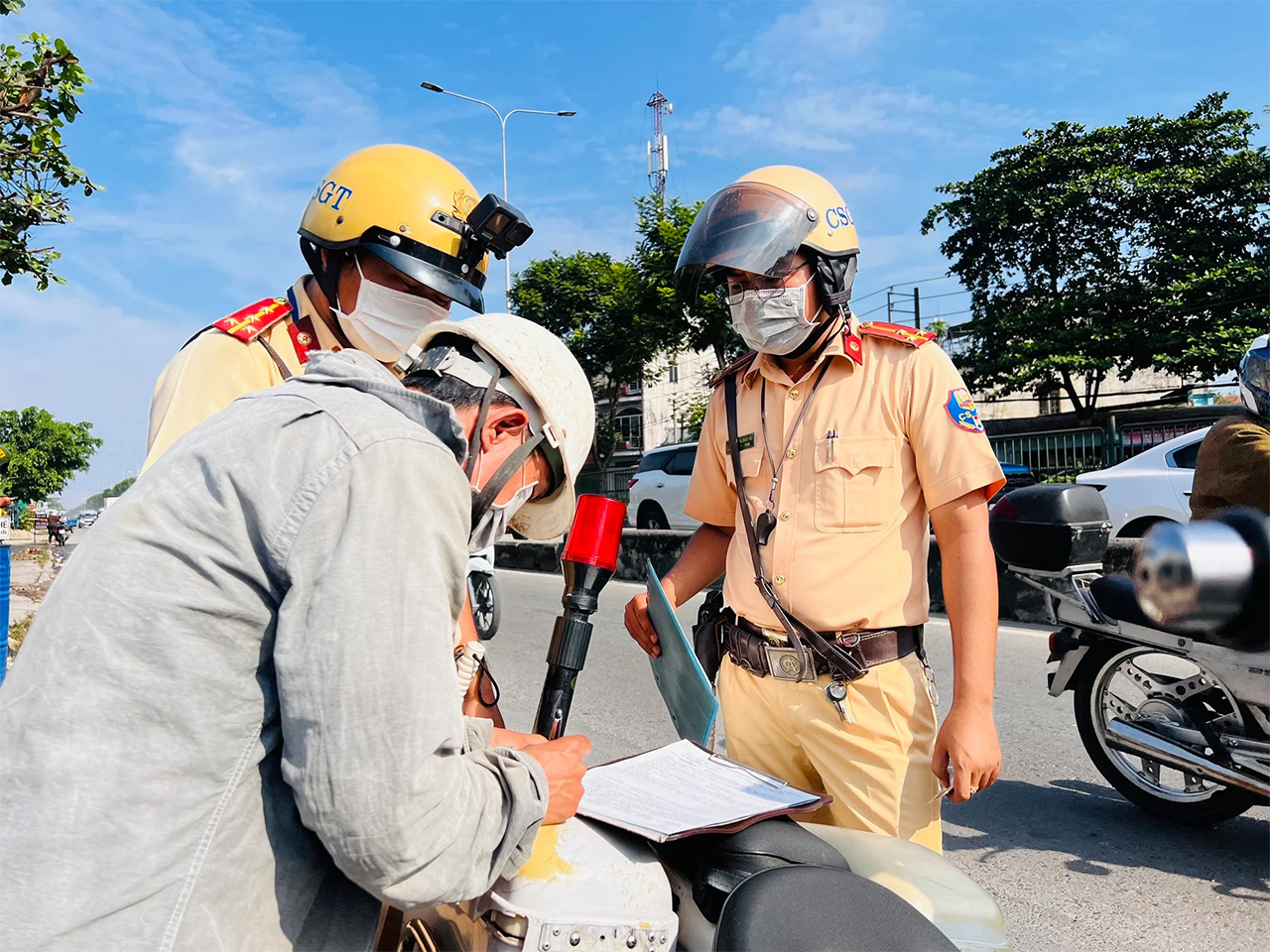 Cách phản ánh vi phạm giao thông qua Zalo