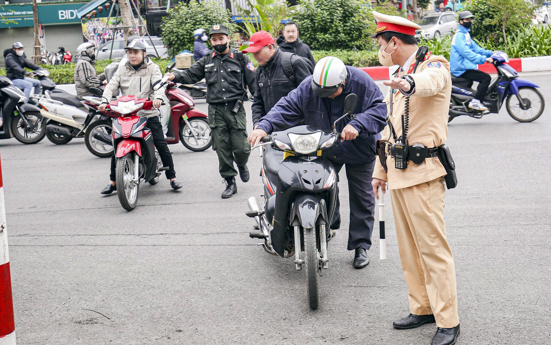 Cách Phản Ánh Vi Phạm Giao Thông Qua Zalo