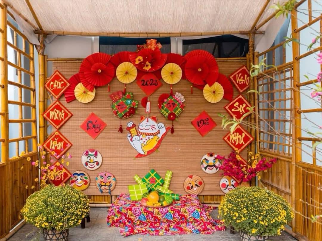 Mẫu trang trí tết mành tre