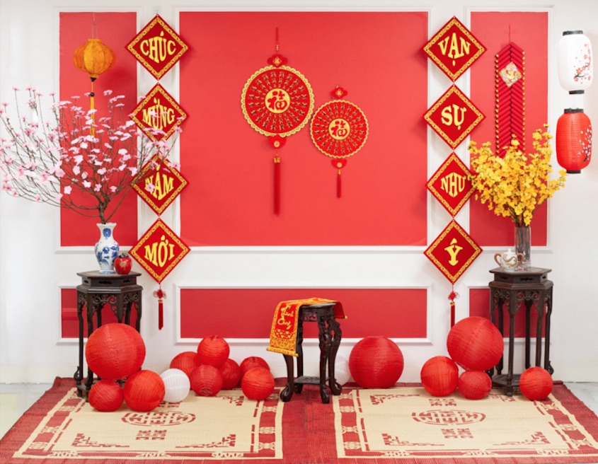 Mẫu trang trí tết nhành đào và mai trong nhà