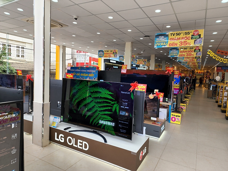 Việc đa dạng hóa dải sản phẩm không chỉ đáp ứng các nhu cầu khác nhau mà còn giúp khách hàng dễ dàng chọn được sản phẩm phù hợp với ngân sách và không gian sống