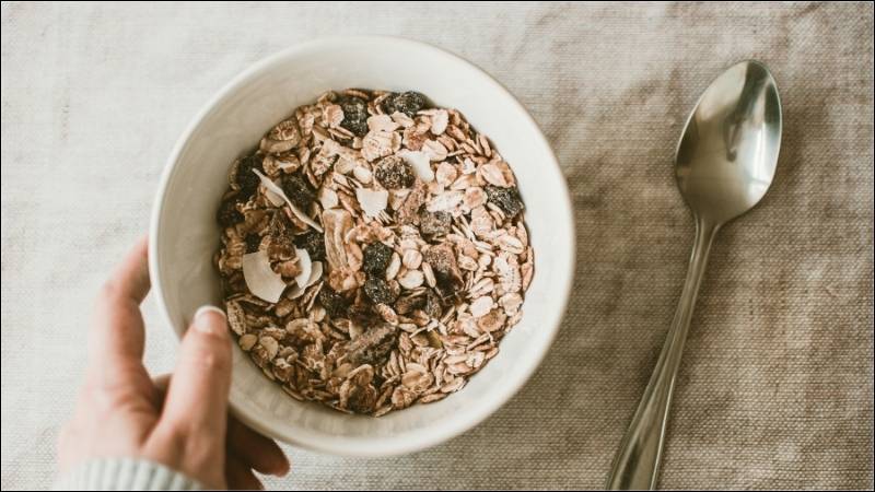 Người lớn mỗi ngày nên ăn 170g ngũ cốc