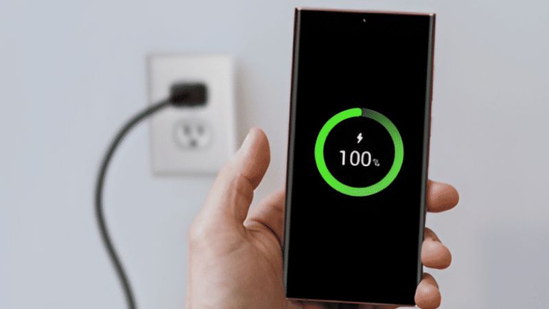 Samsung S25 Ultra dự đoán sẽ dùng sạc nhanh có dây 45W Samsung S25 Ultra dự đoán sẽ dùng sạc nhanh có dây 45W