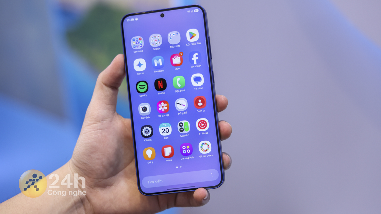 Galaxy S25 Plus được chạy trên One UI 7.0 với sự hỗ trợ của loạt tính năng Galaxy AI mới.