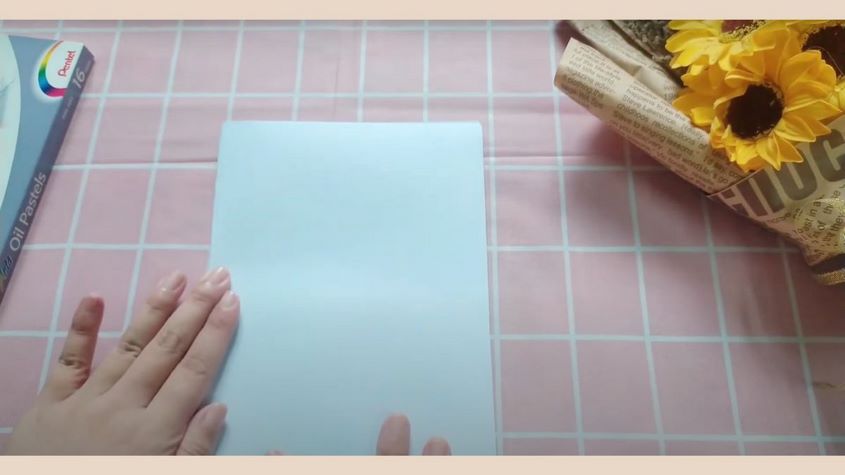 Gấp đôi bìa cứng lại theo kích thước tùy ý