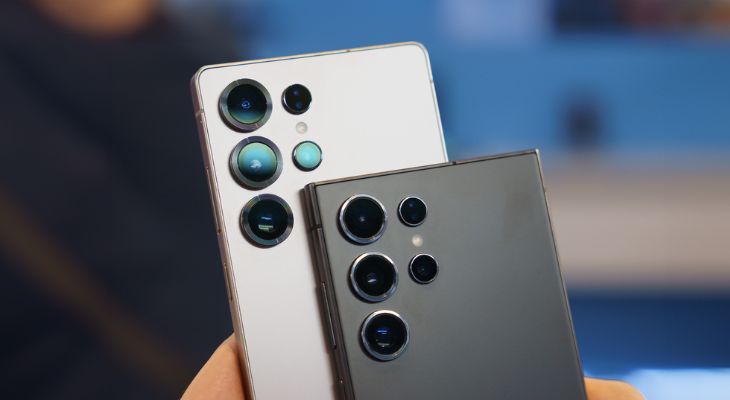 S25 Ultra được trang bị camera góc siêu rộng 50MP, vượt trội hơn so với camera 12MP của S24 Ultra