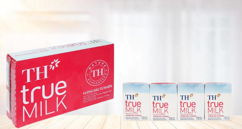 Thùng 48 hộp sữa tươi tiệt trùng TH true MILK có đường hương dâu 110 ml (từ 1 tuổi)