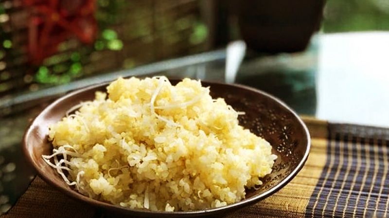 Hạt kê cần được ngâm qua đêm để giảm lượng chất kháng dinh dưỡng gây cản trở hấp thu sắt Hạt kê cần được ngâm qua đêm để giảm lượng chất kháng dinh dưỡng gây cản trở hấp thu sắt