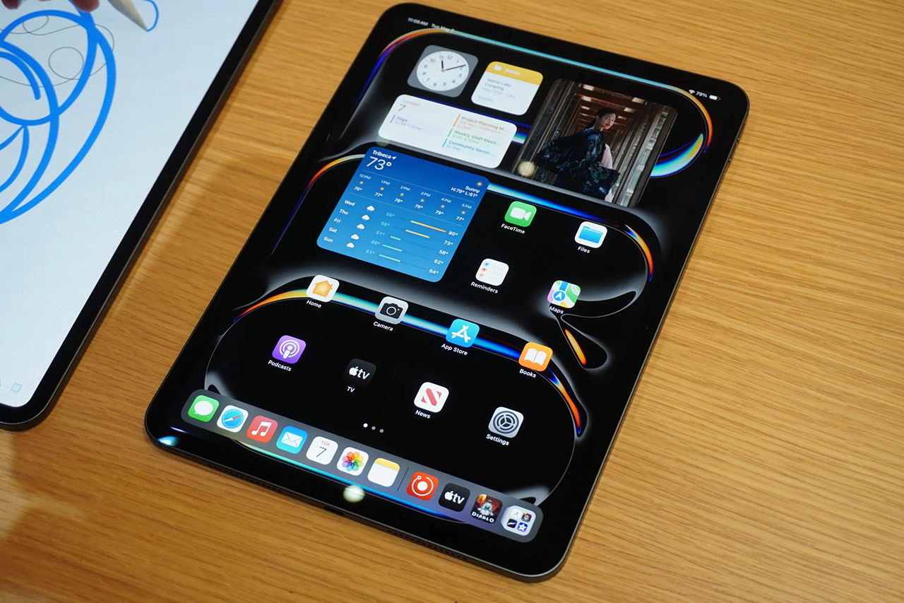 iPad Pro 11 inch M4 WiFi 256GB giá chỉ từ 27.490.000 đồng tại TopZone
