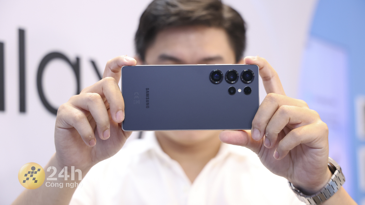 Galaxy S25 Ultra là sản phẩm cao cấp đáng mua nhất thời điểm hiện tại. Galaxy S25 Ultra là sản phẩm cao cấp đáng mua nhất thời điểm hiện tại.