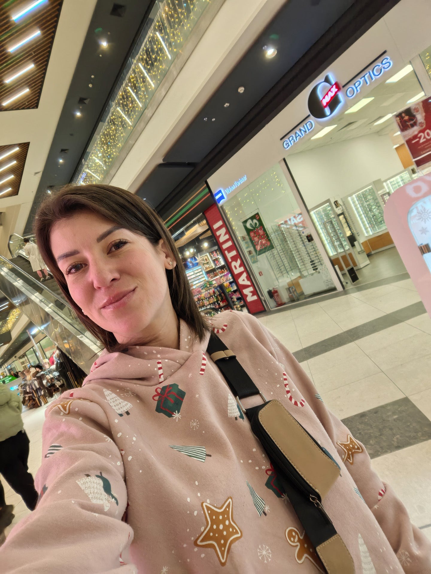 Ảnh chụp từ selfie từ HUAWEI Mate X6. Nguồn: PhoneArena.