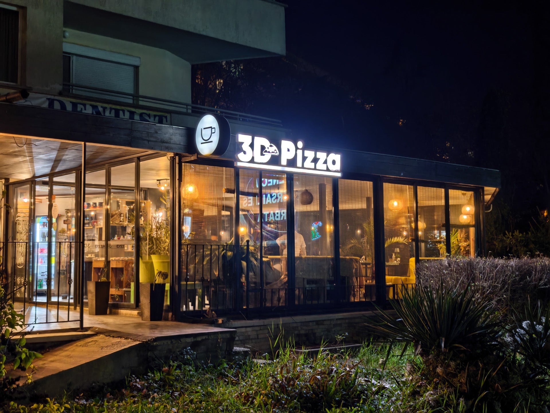 Ảnh chụp zoom trong điều kiện thiếu sáng từ HUAWEI Mate X6. Nguồn: PhoneArena.