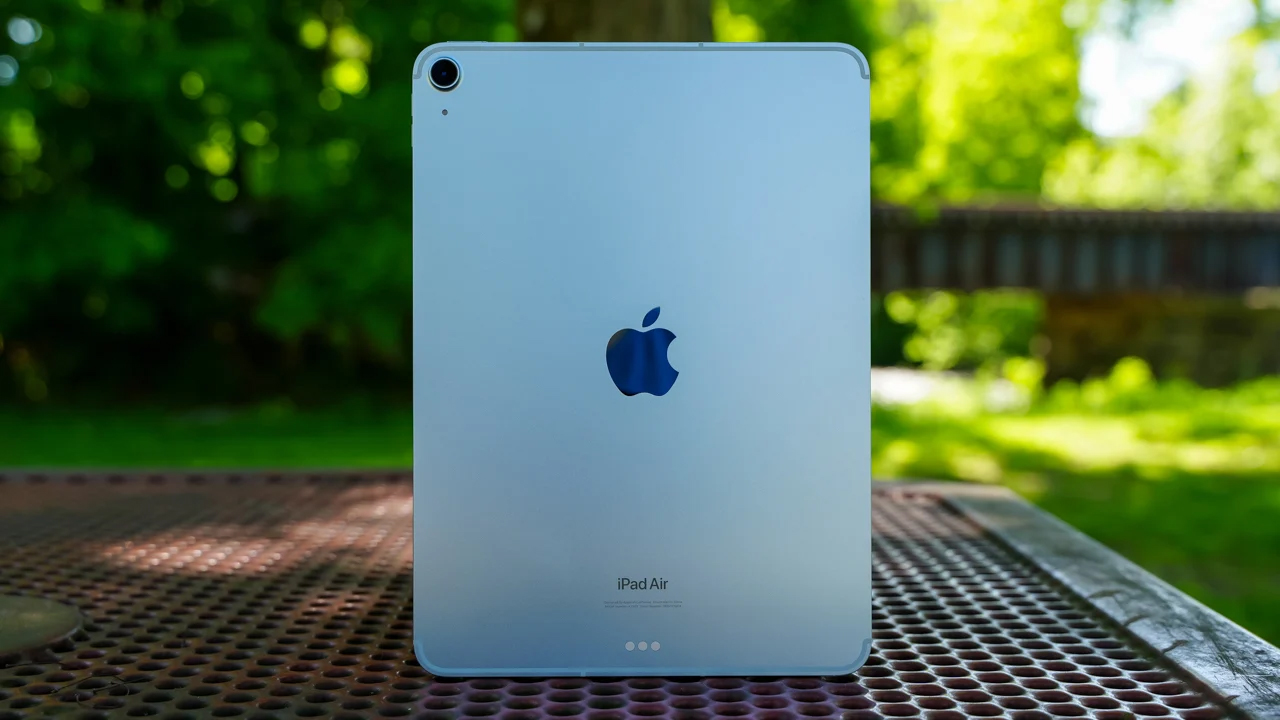 iPad Air 11 M2 WiFi 128 GB giá chỉ từ 16.49 triệu, HSSV giảm thêm 300K, thu cũ đổi mới trợ giá đến 2 triệu iPad Air 11 M2 WiFi 128 GB giá chỉ từ 16.49 triệu, HSSV giảm thêm 300K, thu cũ đổi mới trợ giá đến 2 triệu