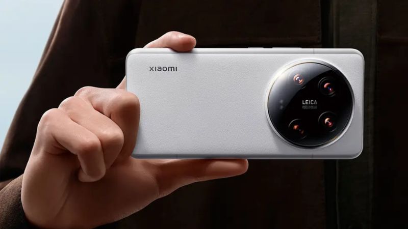 Cụm camera sau được thiết kế lại theo dạng hình tròn