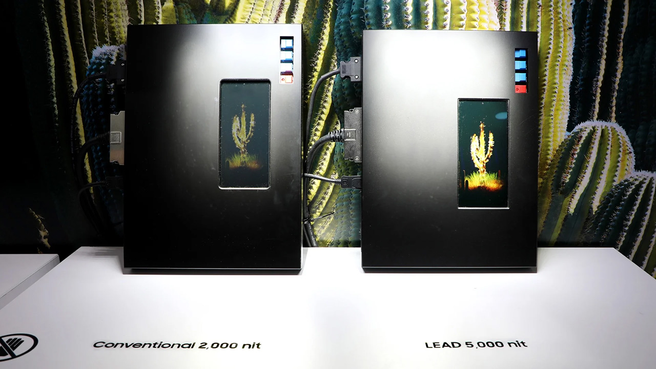 Samsung trưng bày các tấm nền OLED mới của mình tại sự kiện MWC 2025. Samsung trưng bày các tấm nền OLED mới của mình tại sự kiện MWC 2025.