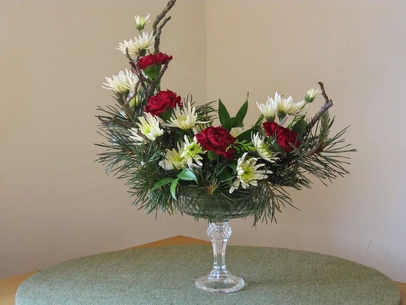 Mẫu cắm hoa kết hợp nhiều loại hoa đẹp số 2