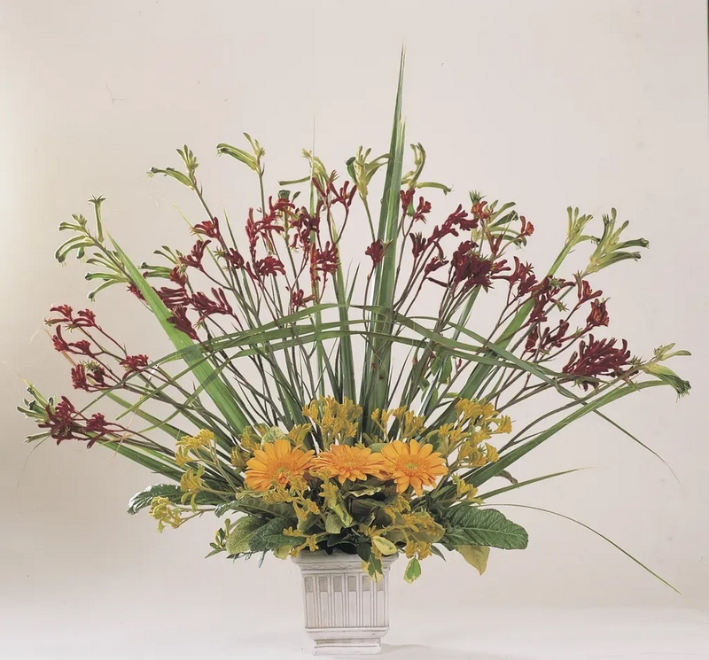 Mẫu cắm hoa kết hợp nhiều loại hoa đẹp số 9