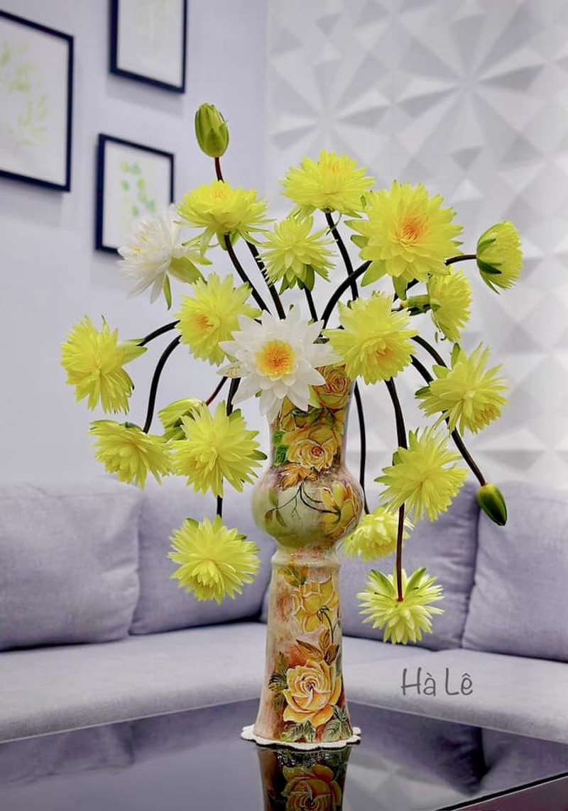 Mẫu cắm hoa đẹp, đơn giản với bình cổ cao số 7