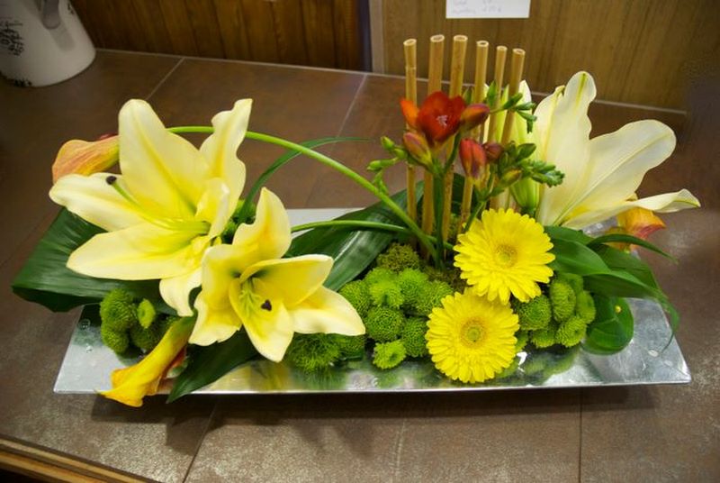 Mẫu cắm hoa đẹp dự thi số 39