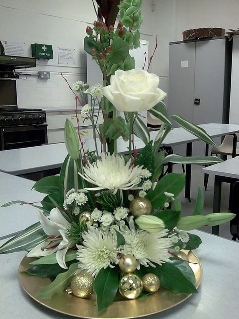 Mẫu cắm hoa đẹp dự thi số 4