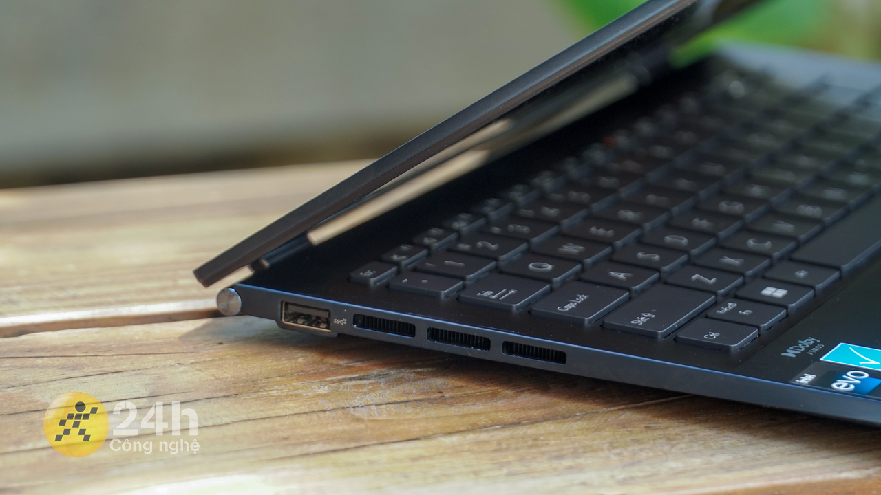 Laptop ASUS Zenbook 14 OLED UX3402VA vừa đẹp, vừa mạnh mẽ cực đáng mua đấy!