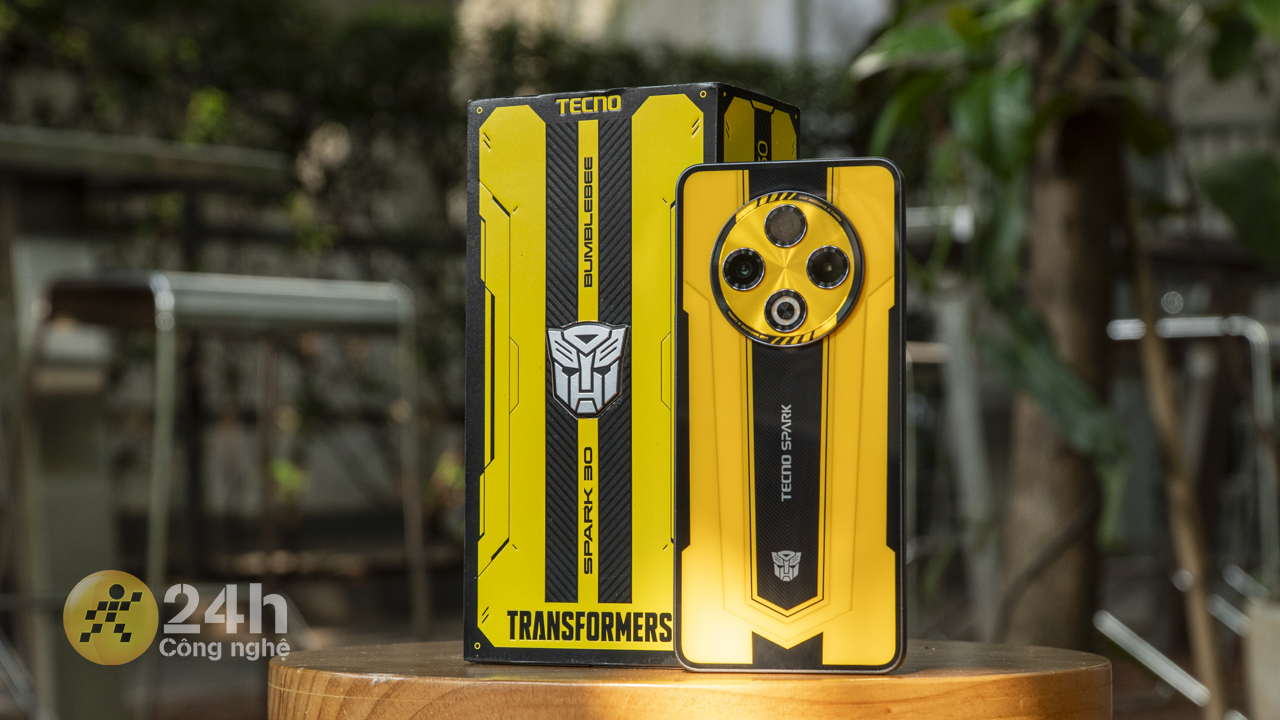 TECNO tiếp tục đưa hình ảnh “chiến binh” Bumblebee đến gần hơn người hâm mộ với TECNO SPARK 30 Transformer Bumble Bee Edition.