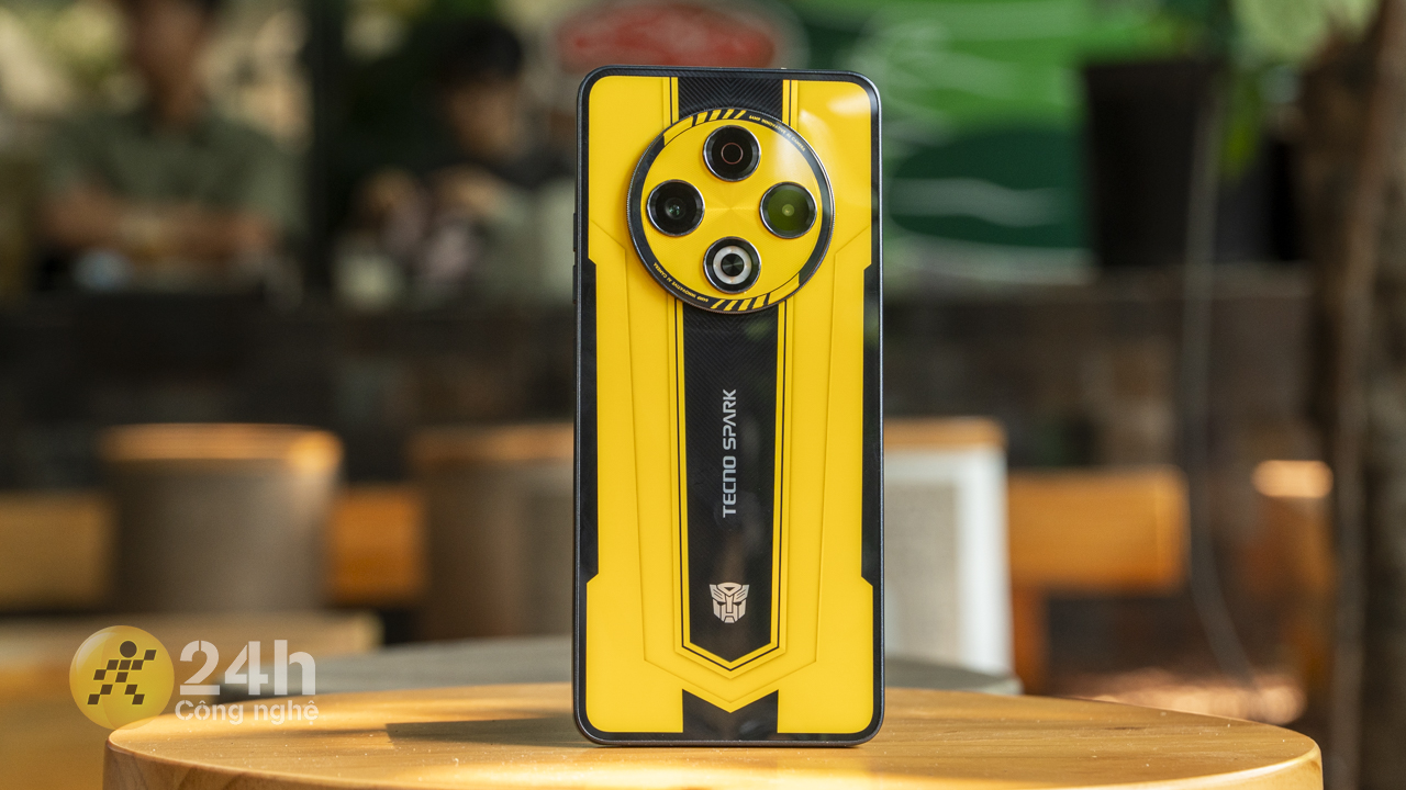 TECNO SPARK 30 Transformer Bumblebee Edition có thiết kế đẹp mắt và cấu hình ổn trong phân khúc giá.