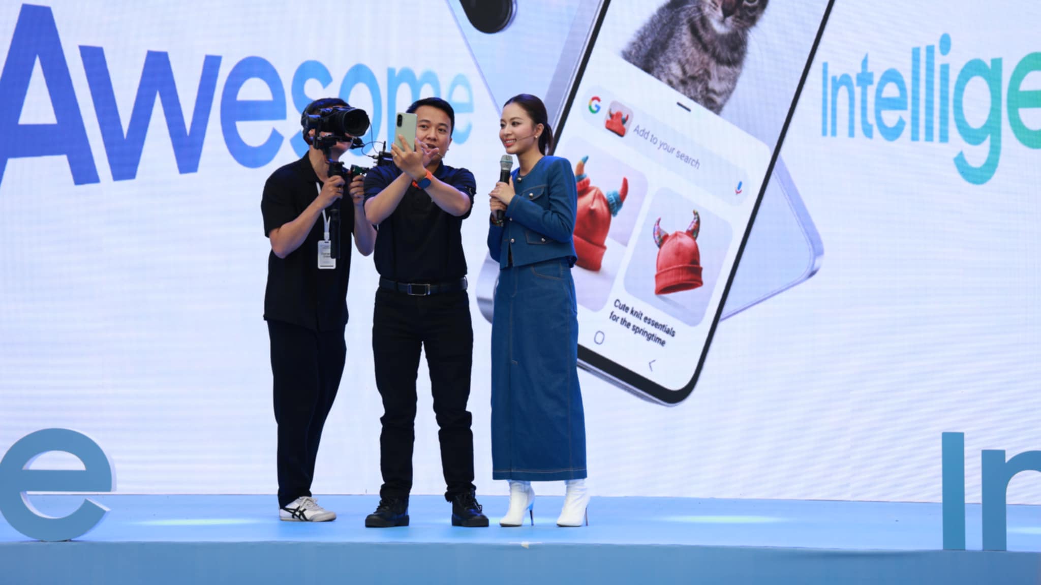 Màn trình diễn hệ thống camera selfie trên Galaxy A36 và Galaxy A56 để lại nhiều ấn tượng cho khách hàng. Màn trình diễn hệ thống camera selfie trên Galaxy A36 và Galaxy A56 để lại nhiều ấn tượng cho khách hàng.