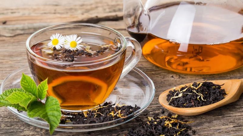 Không nên uống trà đen vào buổi tối để tránh ảnh hưởng đến giấc ngủ