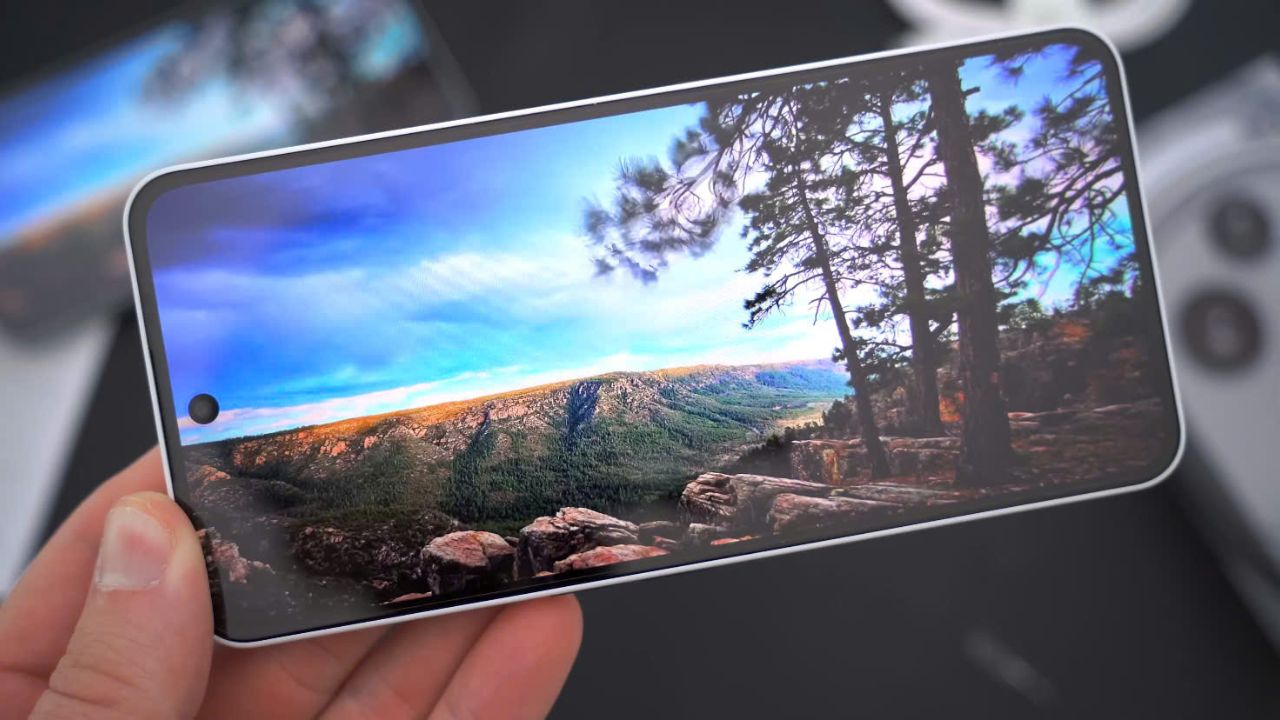 Màn hình của Nothing Phone (3a) Pro sở hữu kích thước 6.77 inch cùng tấm nền AMOLED sống động.