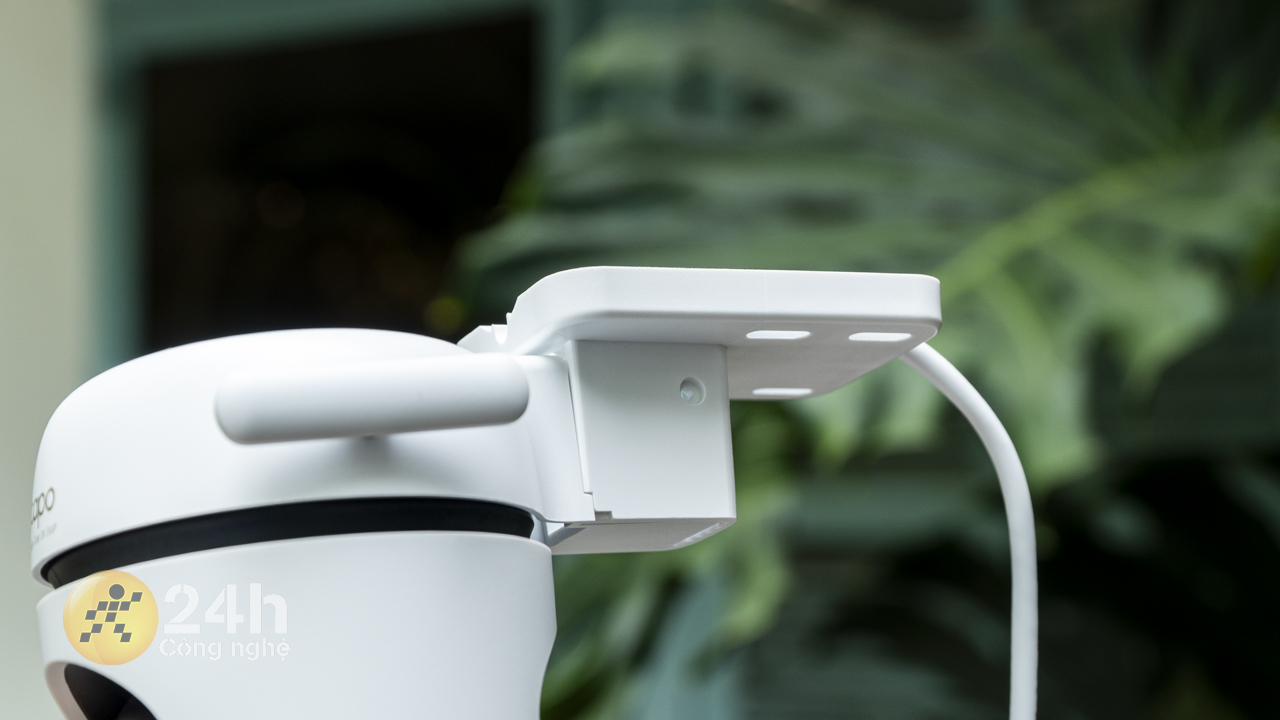 Một giải pháp khác là lắp camera treo trên tường theo chiều ngang Một giải pháp khác là lắp camera treo trên tường theo chiều ngang