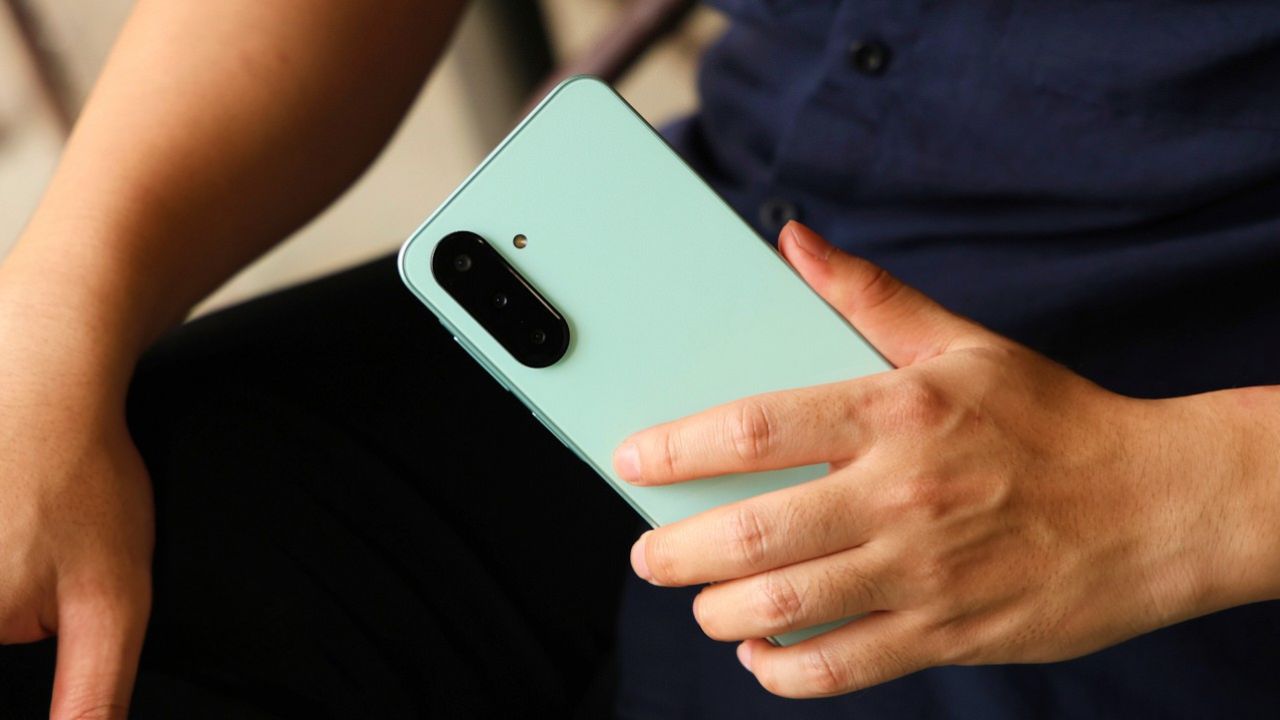 Rẻ hơn Galaxy A36 đến 1 triệu đồng, ai là người phù hợp mua Samsung Galaxy A26? Rẻ hơn Galaxy A36 đến 1 triệu đồng, ai là người phù hợp mua Samsung Galaxy A26?