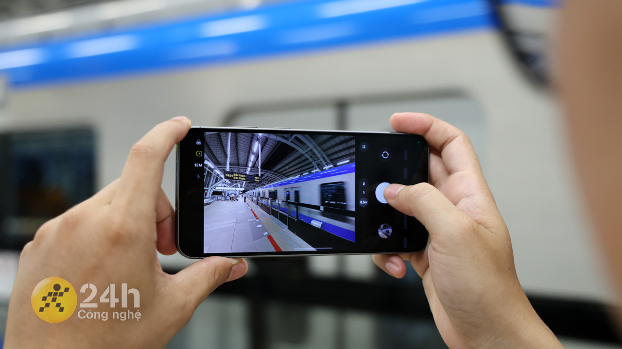 Cùng sống ảo 'chấn động' tại Metro Sài Gòn với Samsung Galaxy A56 5G Cùng sống ảo 'chấn động' tại Metro Sài Gòn với Samsung Galaxy A56 5G