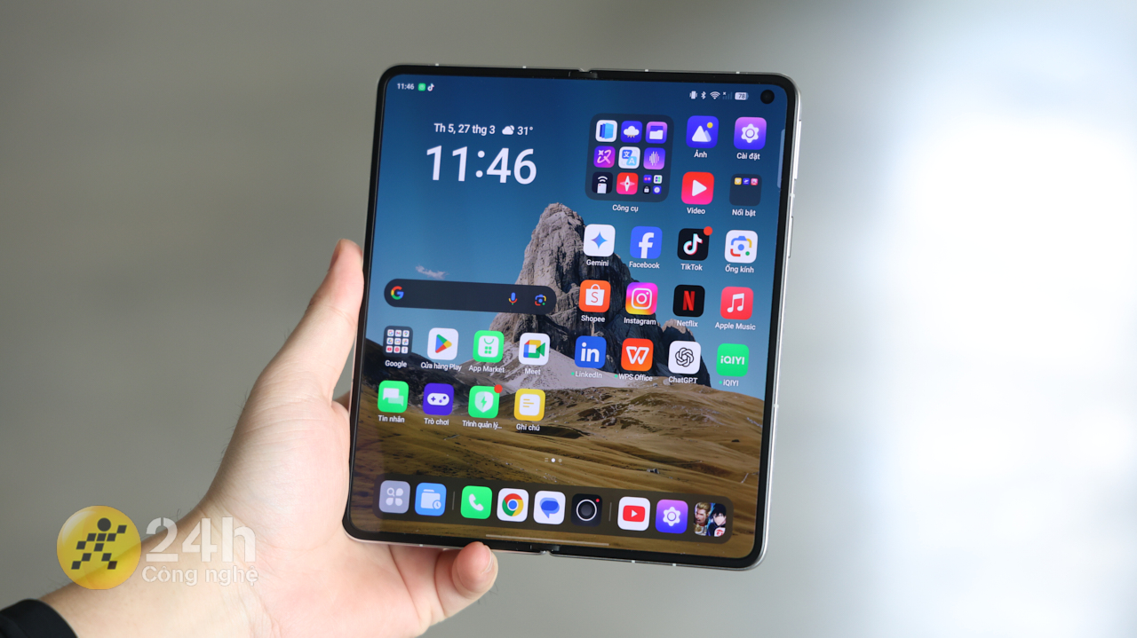 Trên tay OPPO Find N5 tại Việt Nam: Thiết kế siêu mỏng, chip Snapdragon 8 Elite mạnh mẽ và pin siêu lớn 5.600 mAh Trên tay OPPO Find N5 tại Việt Nam: Thiết kế siêu mỏng, chip Snapdragon 8 Elite mạnh mẽ và pin siêu lớn 5.600 mAh
