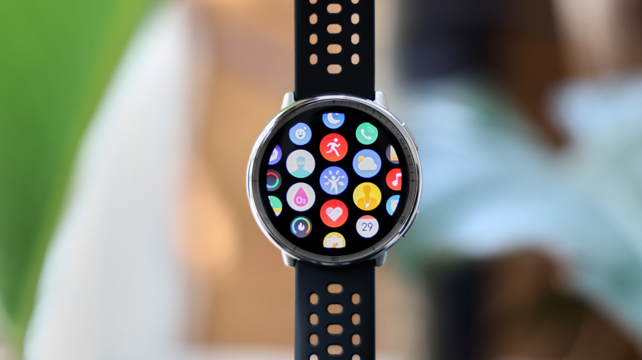 Trên tay Amazfit Active 2: Thiết kế sang trọng, nhiều tính năng Trên tay Amazfit Active 2: Thiết kế sang trọng, nhiều tính năng
