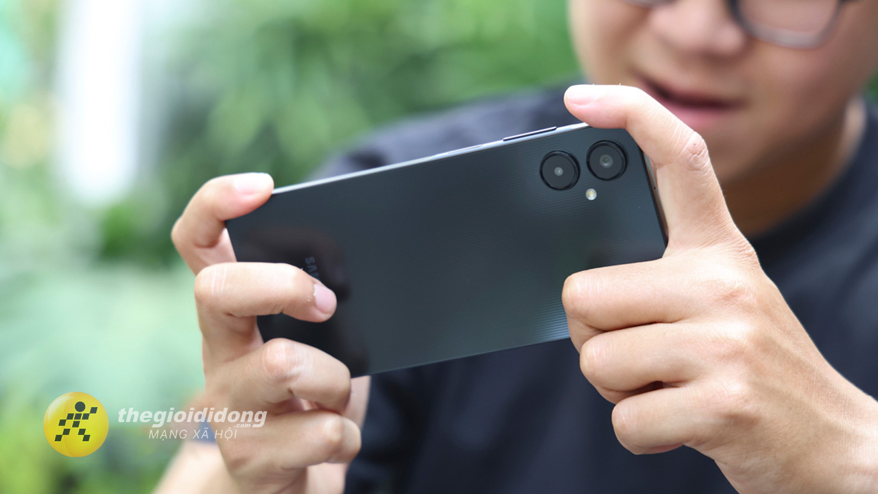 Cung cấp sức mạnh cho Galaxy A06 5G chính là vi xử lý Dimensity 6300. Cung cấp sức mạnh cho Galaxy A06 5G chính là vi xử lý Dimensity 6300.