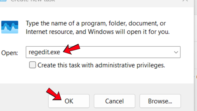Nhập lệnh regedit.exe > nhấn OK