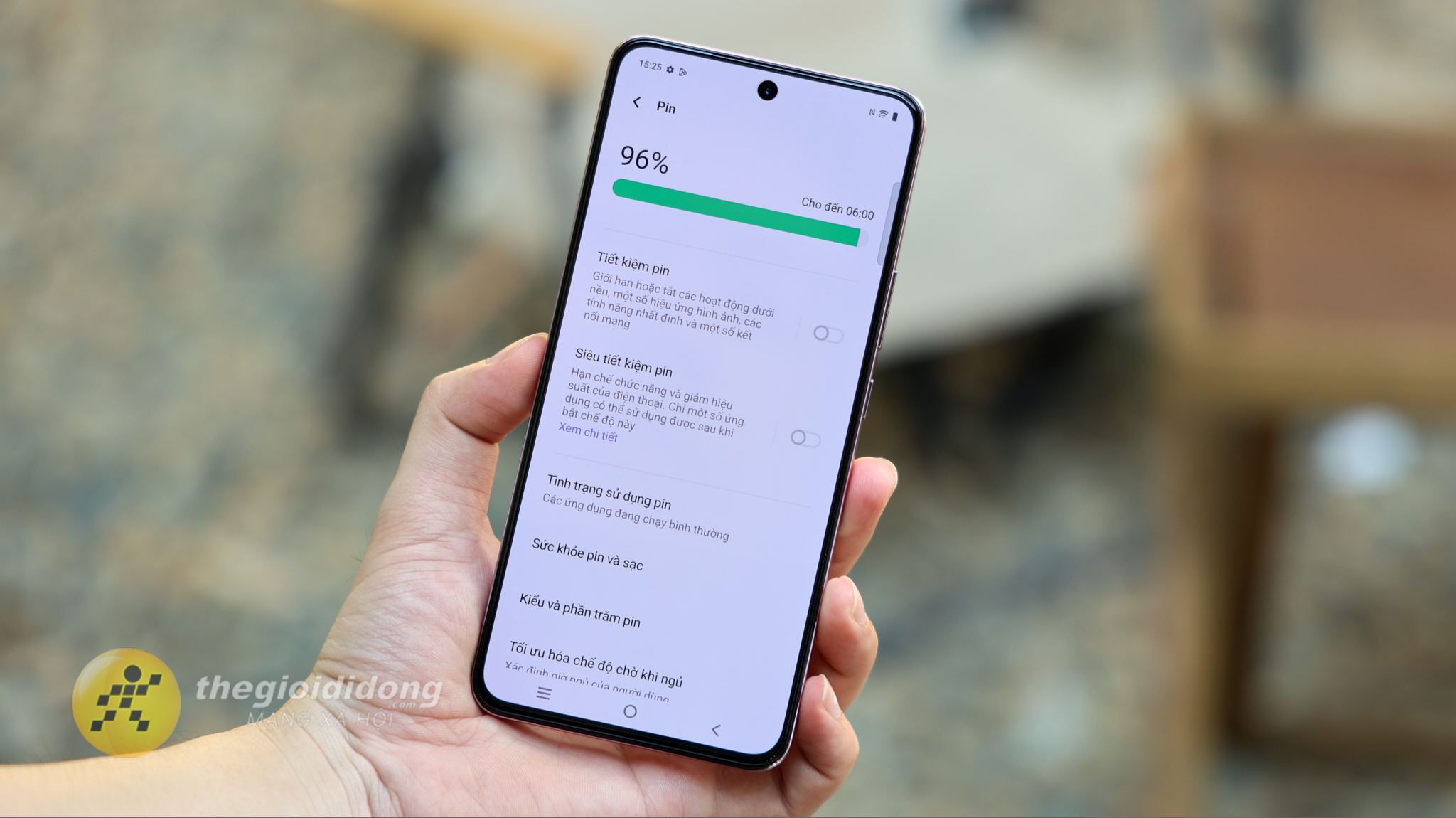 Thời lượng pin 6500 mAh trên vivo V50 Lite 5G quá ấn tượng.
