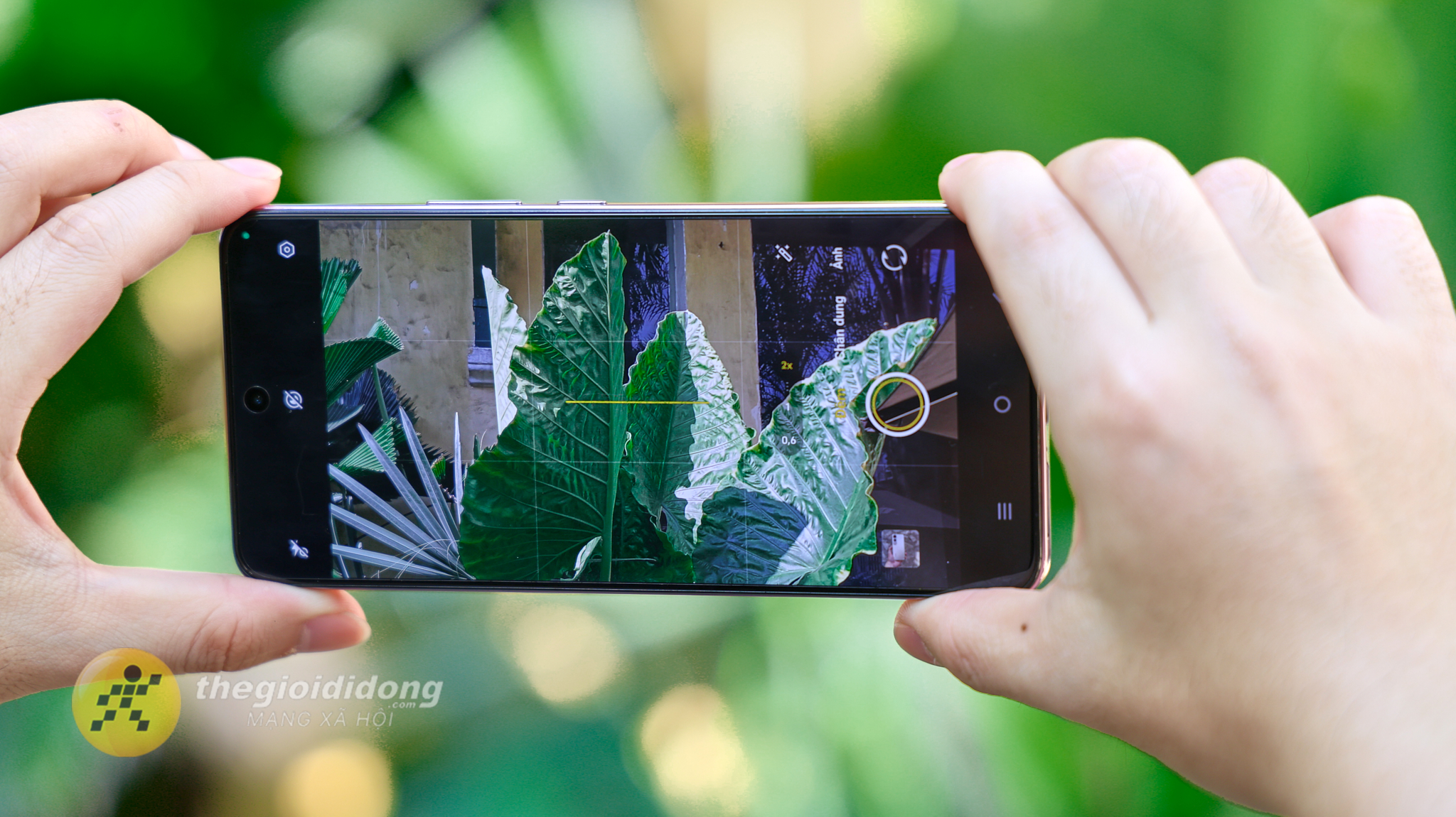 Giao diện camera của vivo V50 Lite 5G cũng dễ sử dụng và làm quen.
