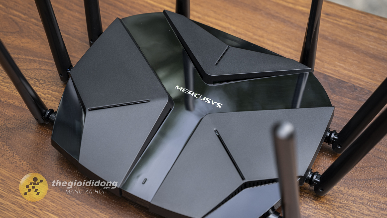 Router còn sở hữu tính năng BSS Coloring giúp giảm thiểu nhiễu tín hiệu từ các mạng Wi-Fi lân cận. Router còn sở hữu tính năng BSS Coloring giúp giảm thiểu nhiễu tín hiệu từ các mạng Wi-Fi lân cận.