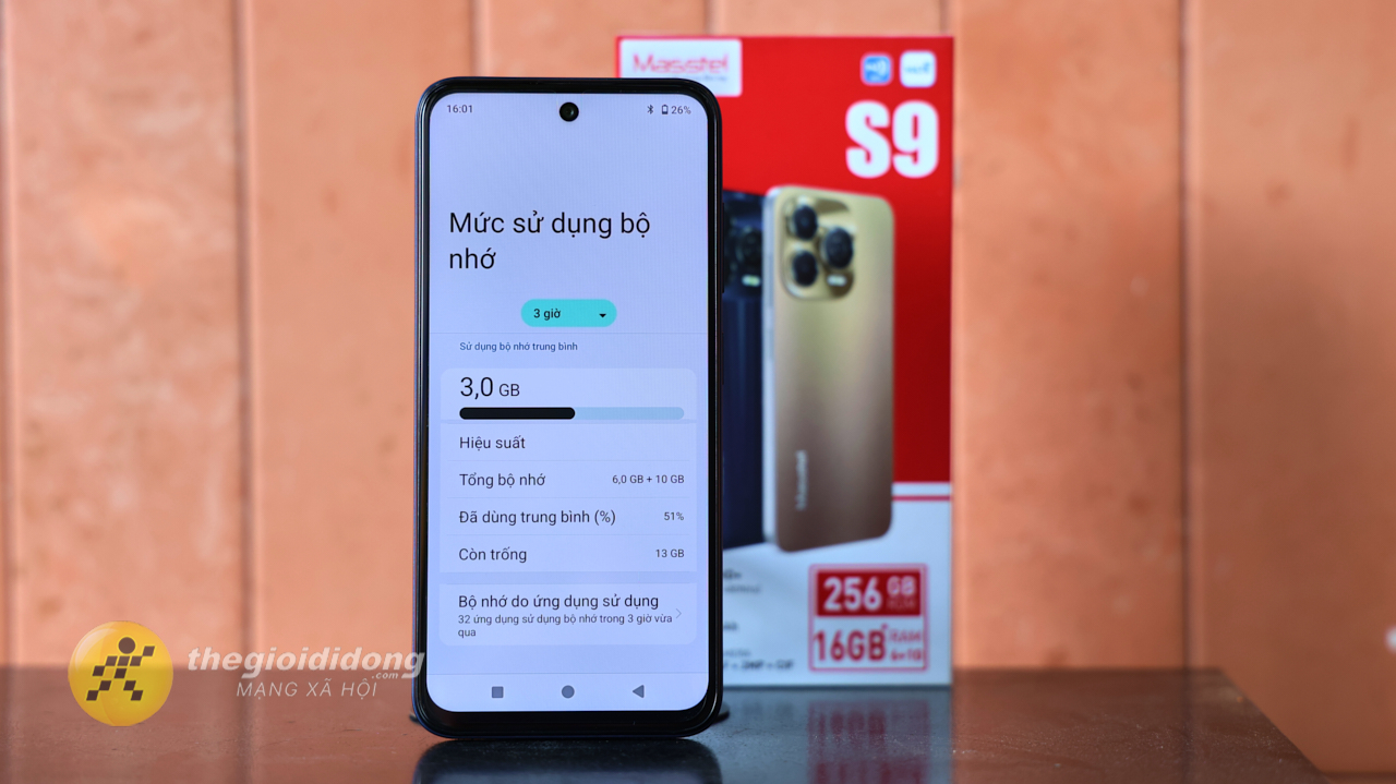Thời lượng pin ấn tượng, mang lại trải nghiệm thoải mái trong một ngày với Masstel S9. Thời lượng pin ấn tượng, mang lại trải nghiệm thoải mái trong một ngày với Masstel S9.