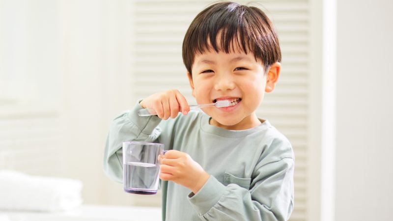 Ngủ sớm giúp trẻ nâng cao tinh thần tự giác trong việc vệ sinh cá nhân