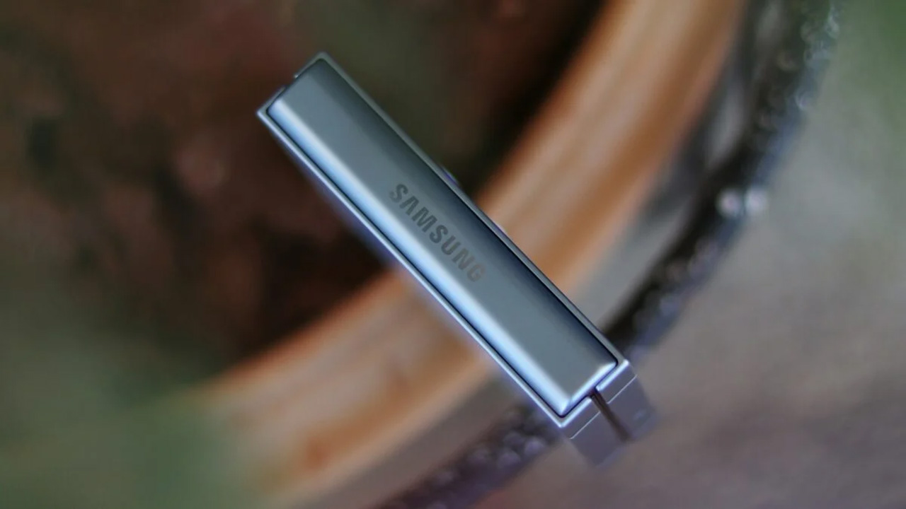 Bộ đôi Galaxy Z Flip 7 và Z Fold 7 dự kiến sẽ có nhiều nâng cấp mới. Bộ đôi Galaxy Z Flip 7 và Z Fold 7 dự kiến sẽ có nhiều nâng cấp mới.